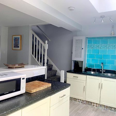 Stay In The Heart Of York At The Hampden - Free Parking - York Holiday Home Esterno foto