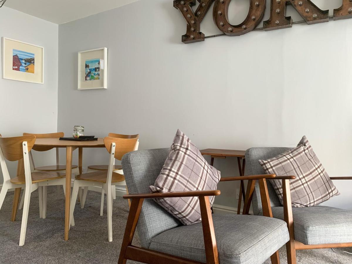 Stay In The Heart Of York At The Hampden - Free Parking - York Holiday Home Esterno foto
