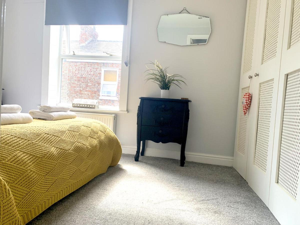Stay In The Heart Of York At The Hampden - Free Parking - York Holiday Home Esterno foto
