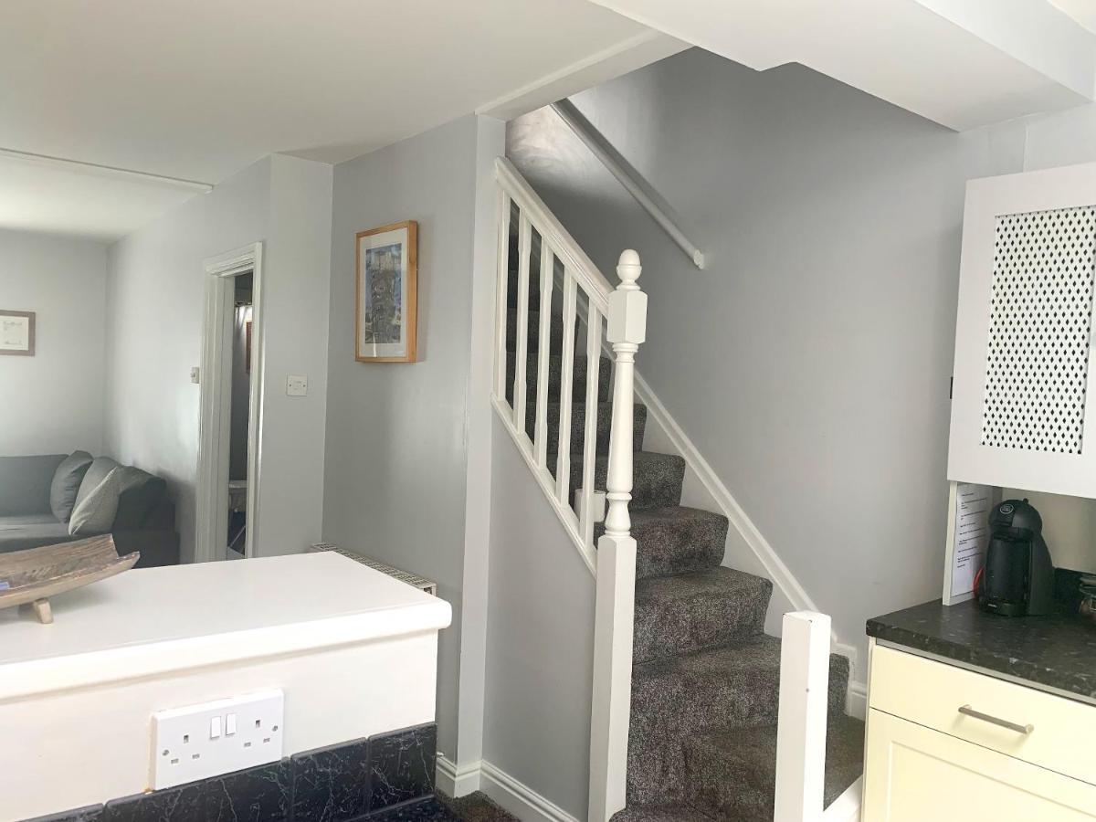 Stay In The Heart Of York At The Hampden - Free Parking - York Holiday Home Esterno foto