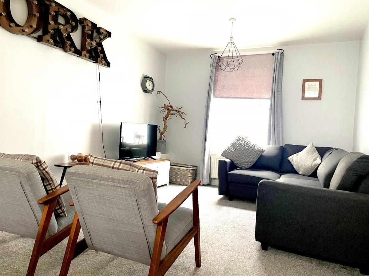 Stay In The Heart Of York At The Hampden - Free Parking - York Holiday Home Esterno foto