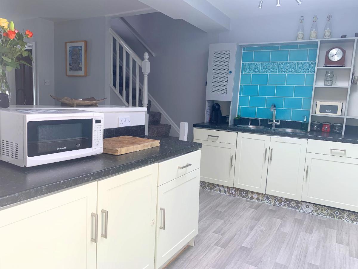 Stay In The Heart Of York At The Hampden - Free Parking - York Holiday Home Esterno foto