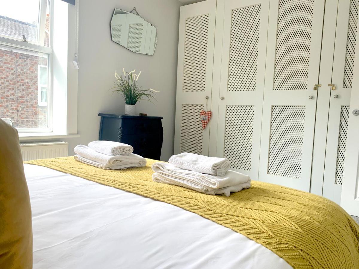 Stay In The Heart Of York At The Hampden - Free Parking - York Holiday Home Esterno foto