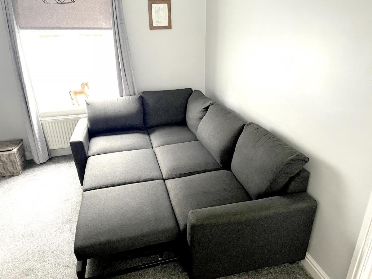 Stay In The Heart Of York At The Hampden - Free Parking - York Holiday Home Esterno foto